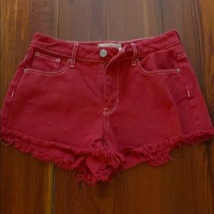 red pacsun high waisted shorts!